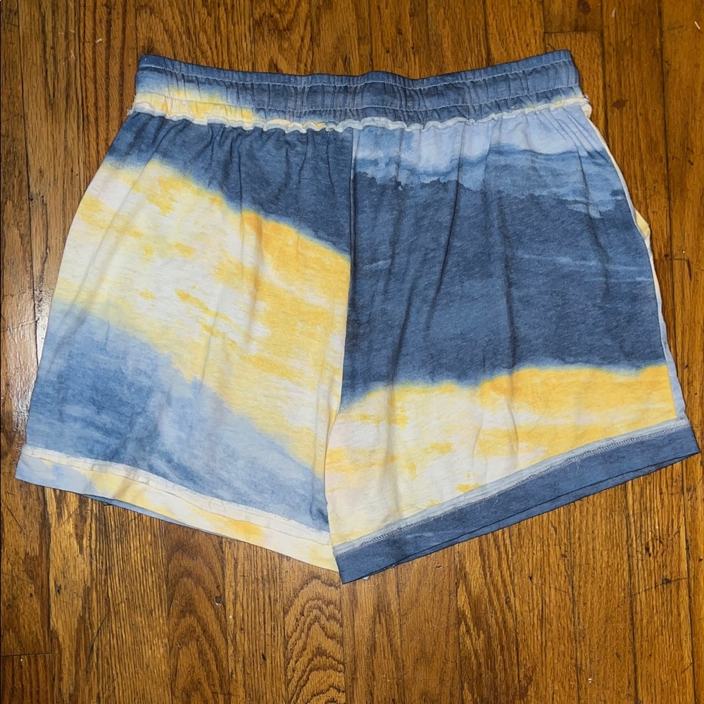 Live Well Lounge Stylish Tie-Dye Women's Shorts Size 14W - Picture 5 of 7
